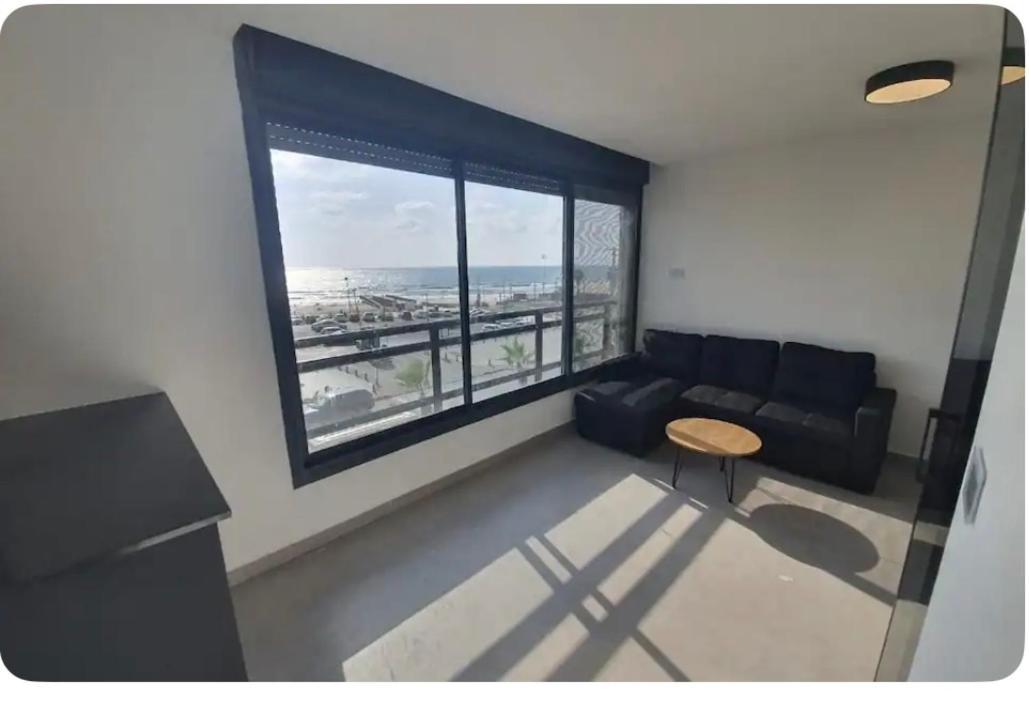 Apartamento Ryo 11 דירת נופש חדשה על חוף הים נוף לים Bat Yam Exterior foto