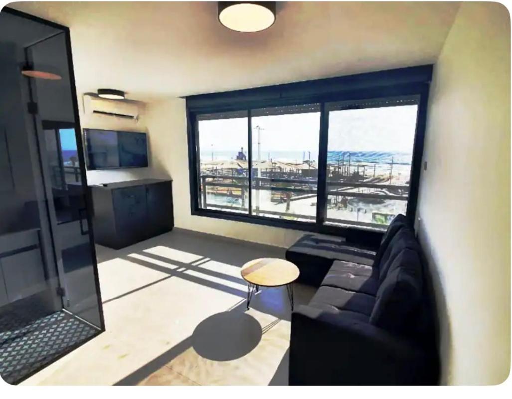 Apartamento Ryo 11 דירת נופש חדשה על חוף הים נוף לים Bat Yam Exterior foto