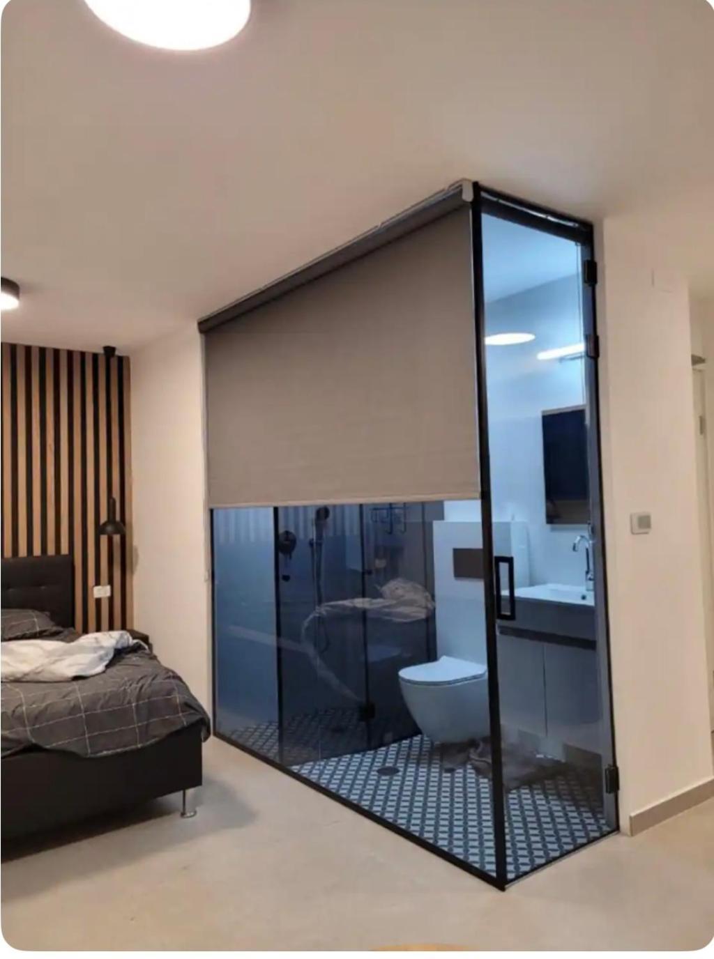 Apartamento Ryo 11 דירת נופש חדשה על חוף הים נוף לים Bat Yam Exterior foto